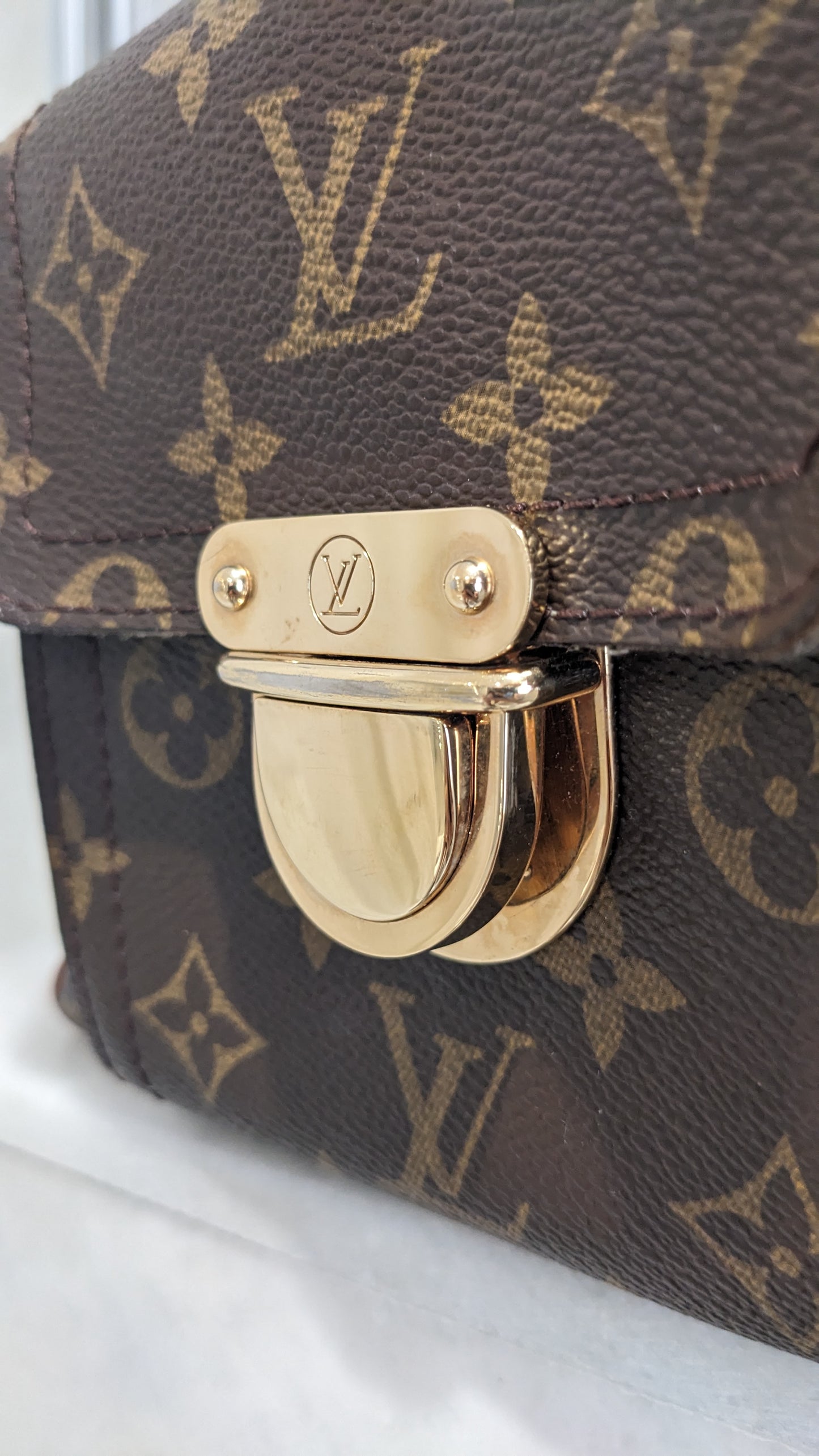 Louis Vuitton Manhattan