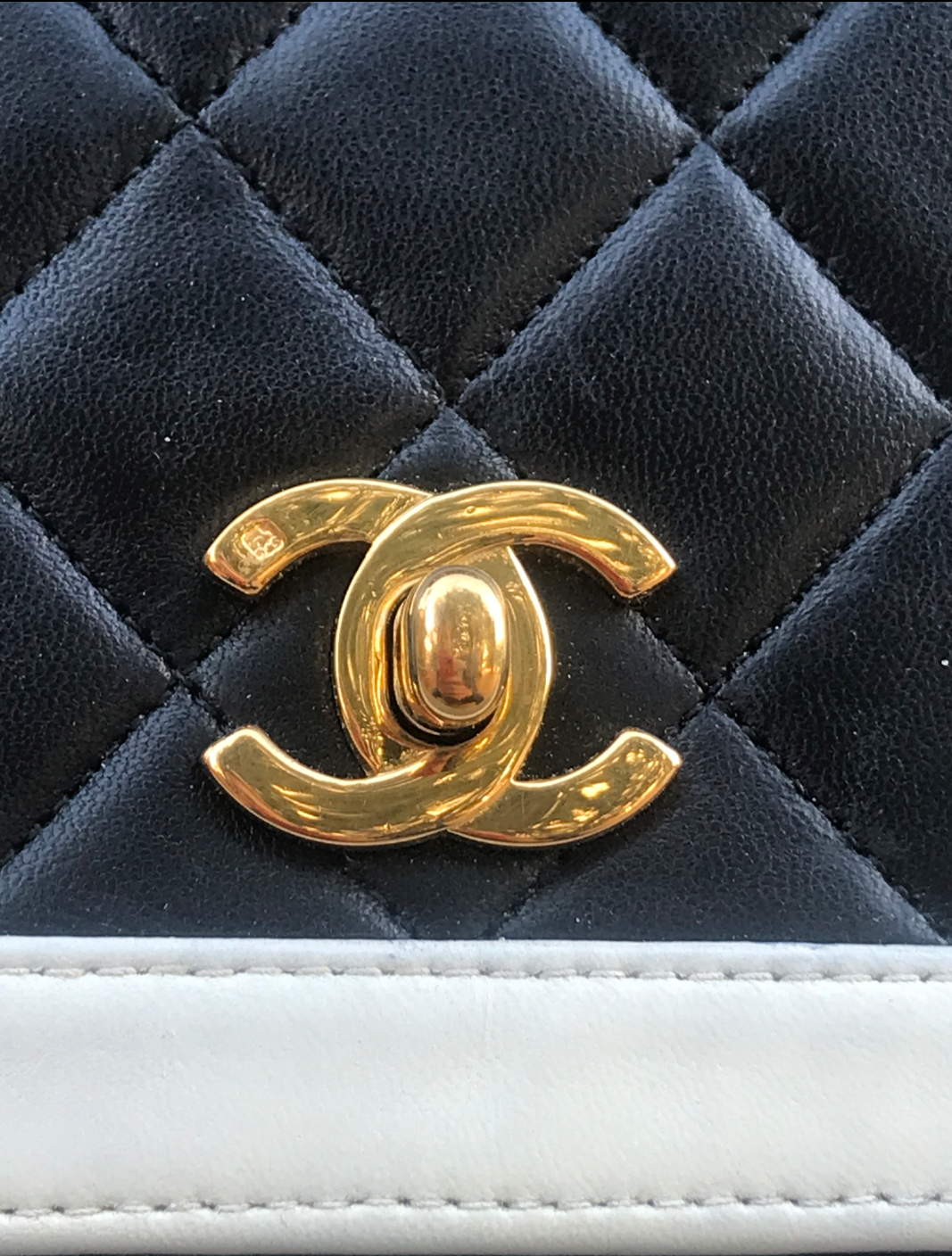 Chanel Timeless/Classic flap bag